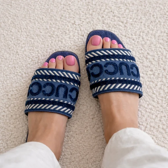 🌟New Gucci Denim Slide Mules - Picture 3 of 5